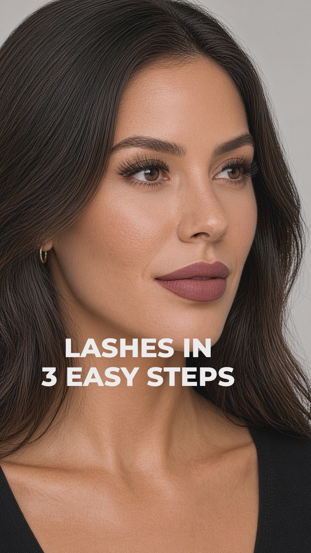 How to apply LILIPANI Lashes in a Bottle fibre mascara in 3 steps: coat, add the fibres, seal